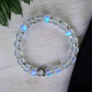 Handmade Opalescent Aroura Glass Beaded Bracelet | New without tag